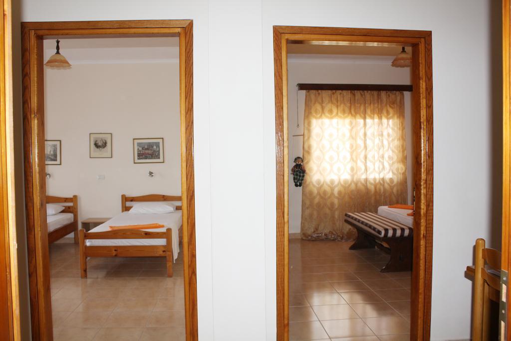 Marku Palace Apartment Ksamil Room photo